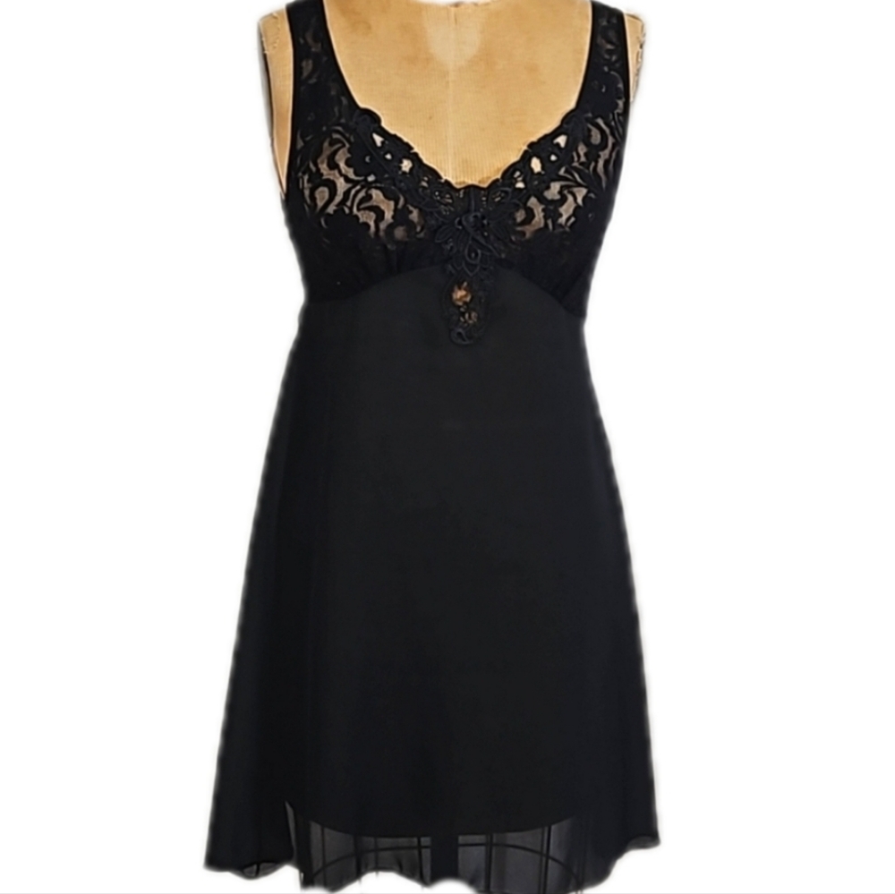 Cheesy little chemise, black dress